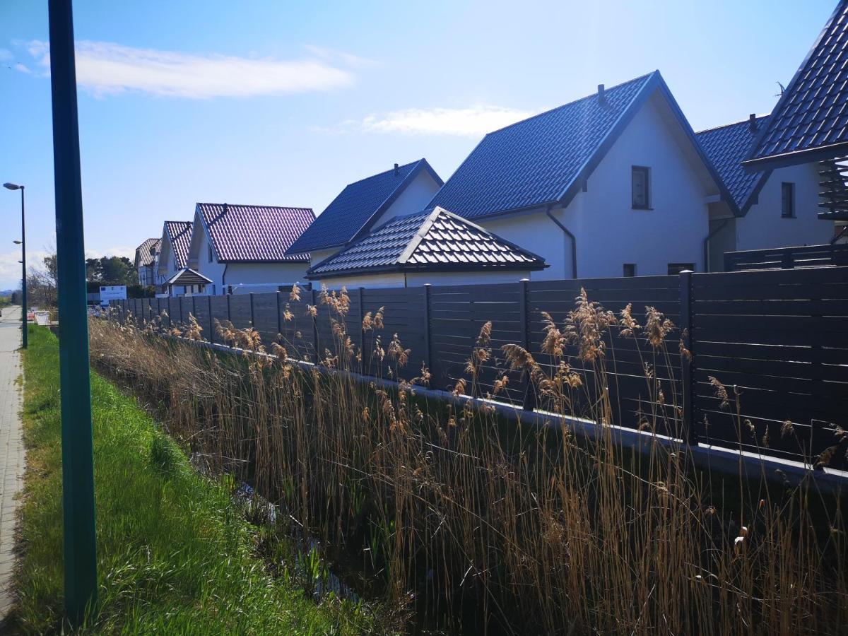 Zagroda Liliowa Dębki Exterior foto